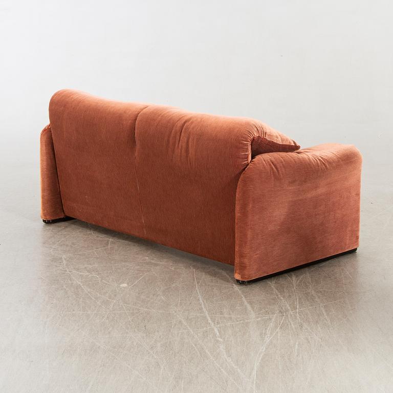 Vico Magistretti, soffa "Maralunga"för Cassina 1900-talets senare del.