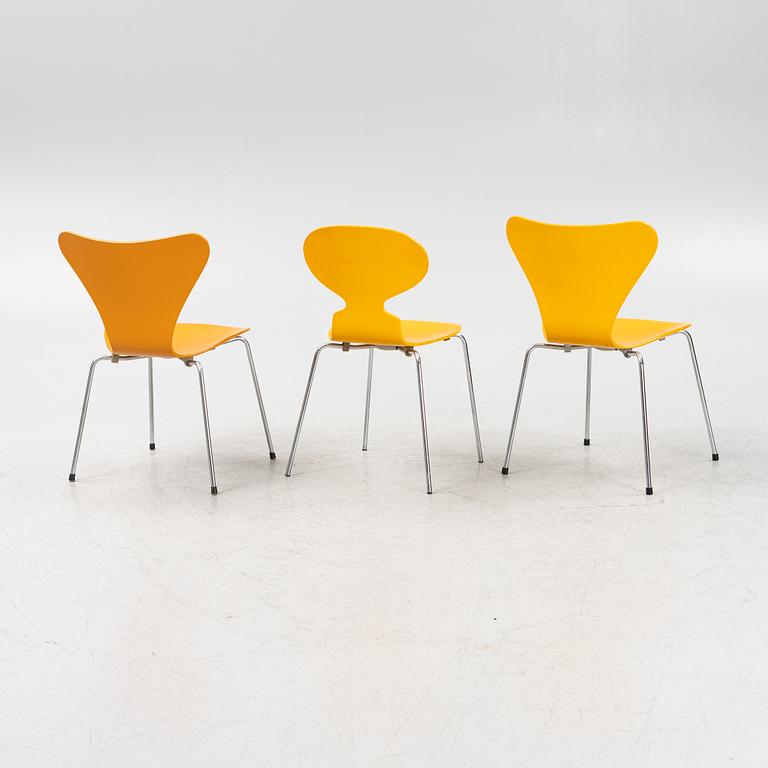 Arne Jacobsen, stolar, 7 st, Fritz Hansen, Danmark, 1964-78.