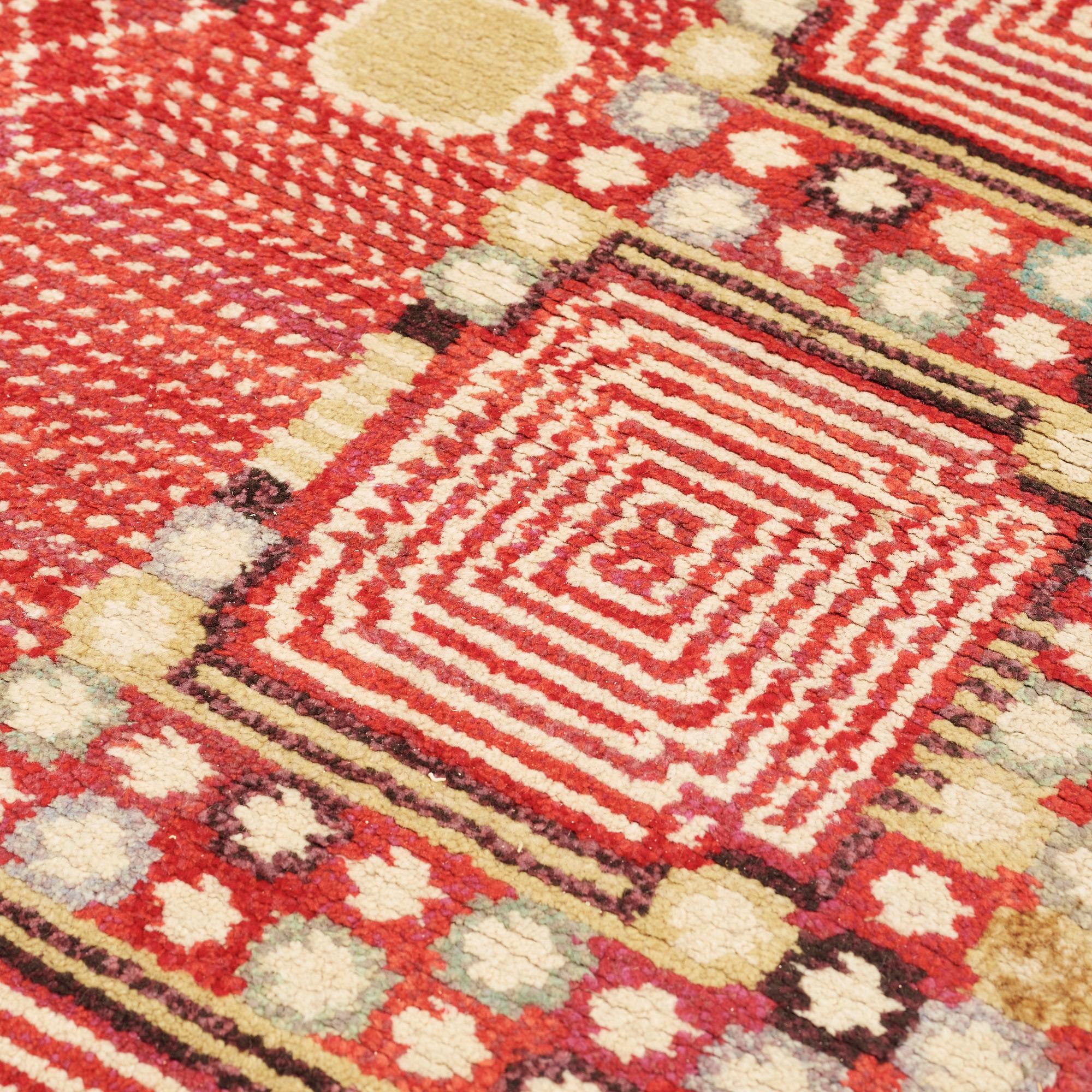 CARPET. "Krabban". Knotted pile. 260,5 x 189 cm. Signed AB MMF BN.