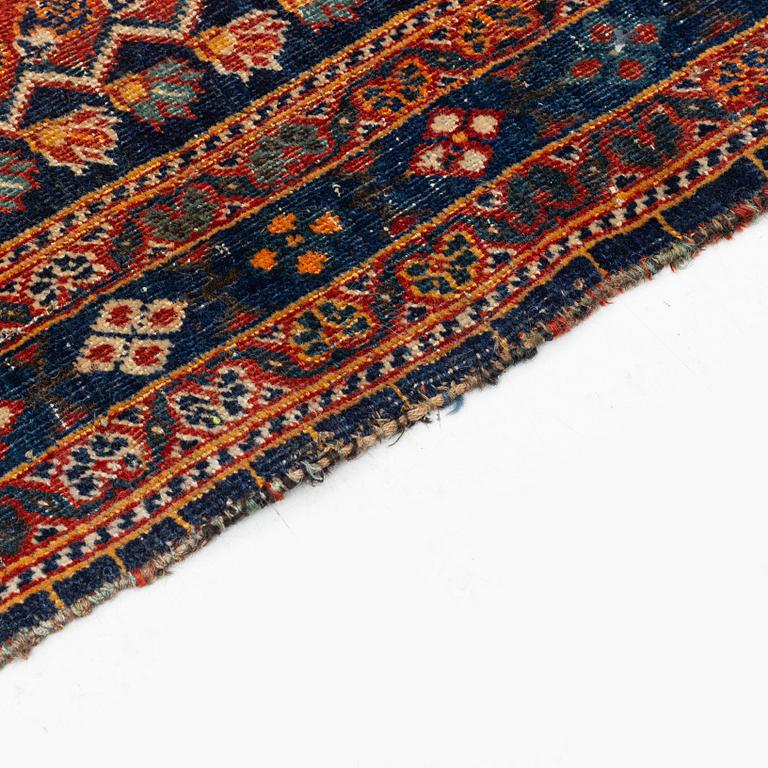 Rug, antique/semi-antique, likely Kasgai/Qashqoli, approx. 144-148 x 125-130 cm.