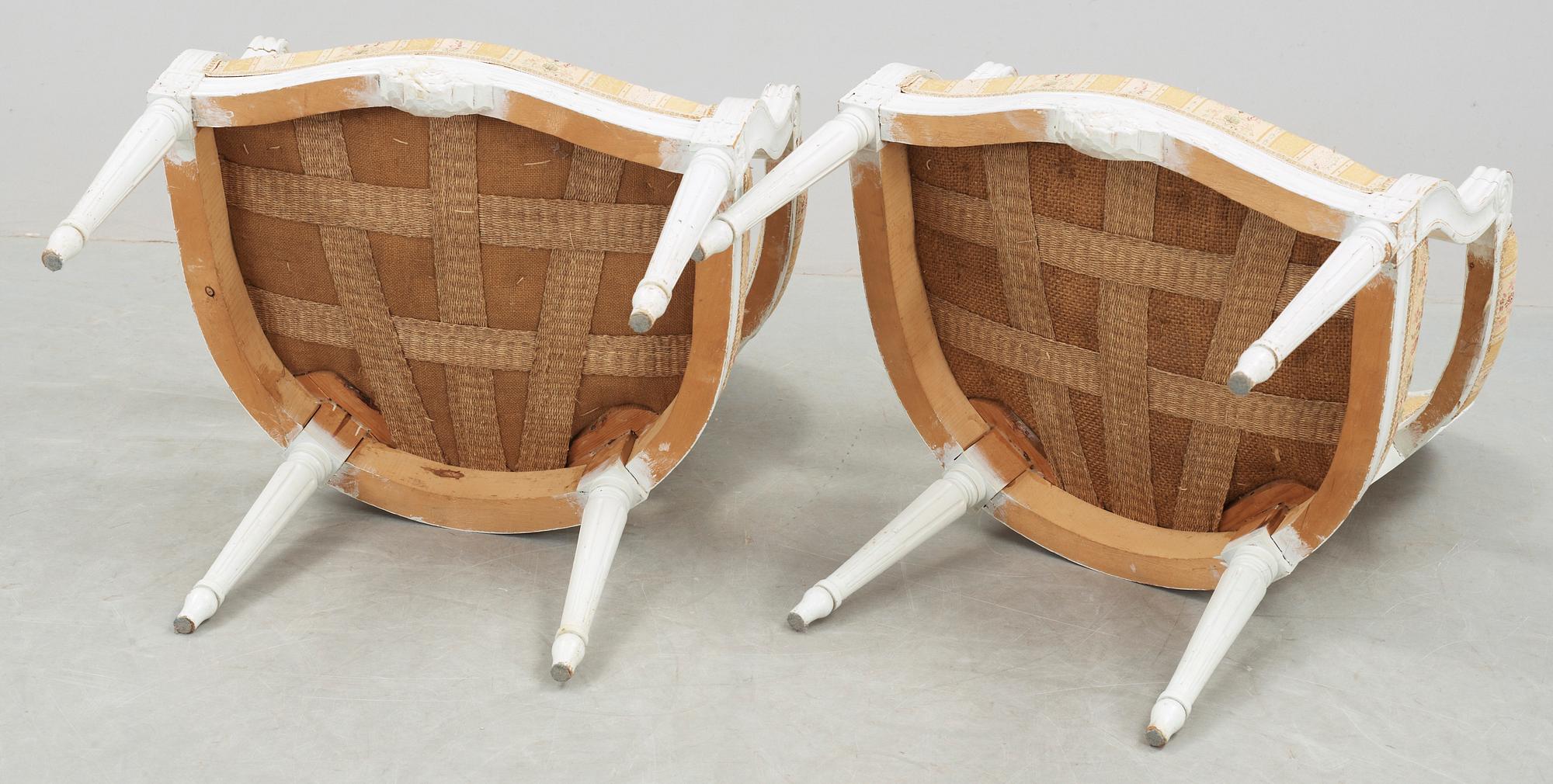 KARMSTOLAR, ett par, gustaviansk stil, omkring 1900-talets mitt.