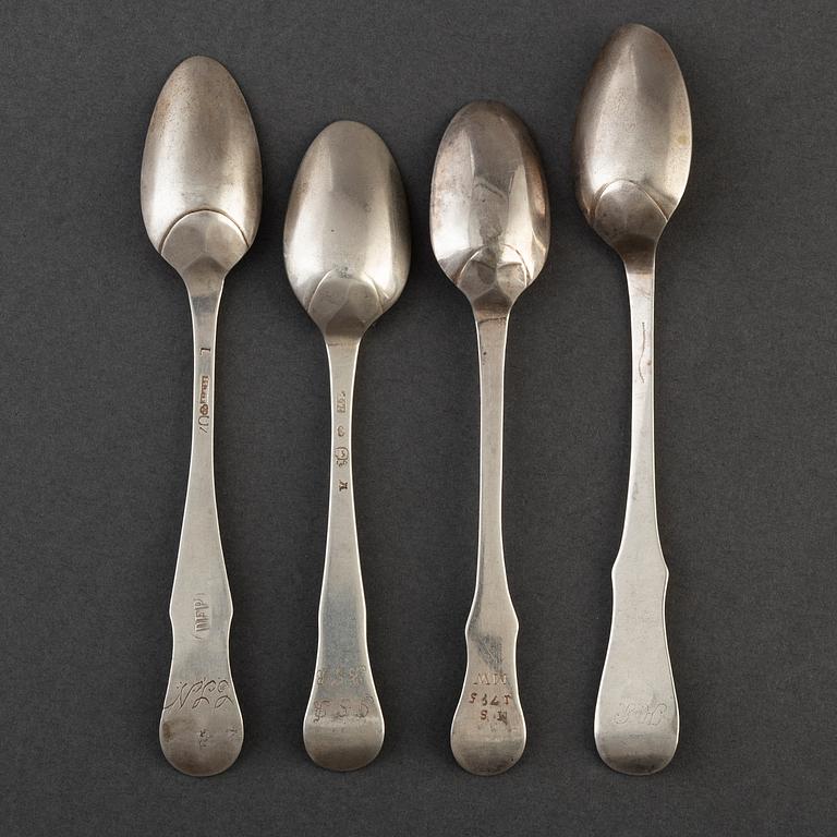 17 silver teaspoons, late 18th/early 19th century, among others Petter Gillberg Varberg 1791.