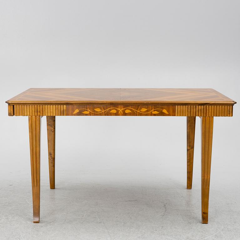 Dining table, Swedish Modern, 1930s/40s.