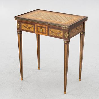 Damarbetsbord/spelbord, gustaviansk stil, 1900-talets första hälft.