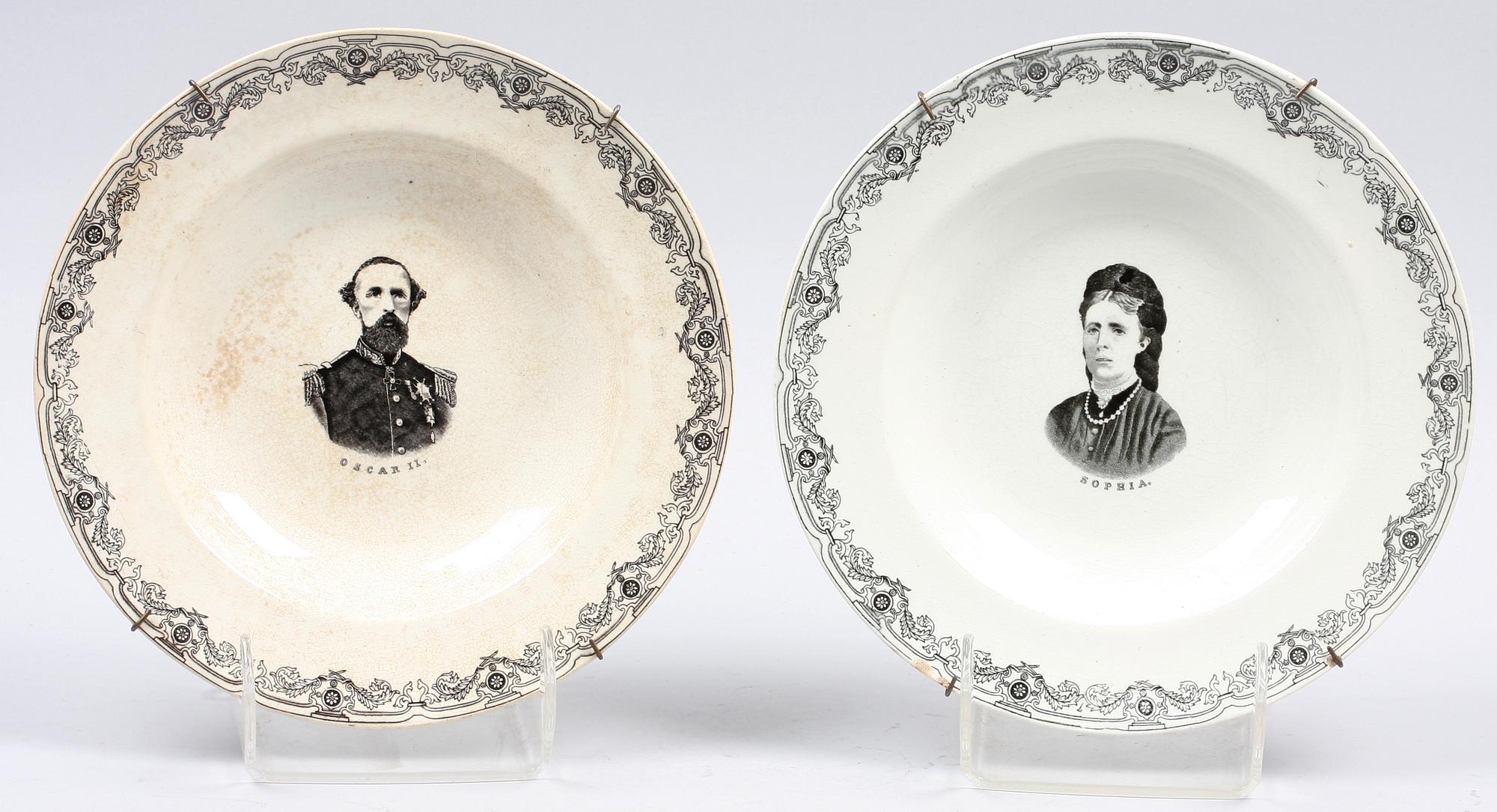 TALLRIKAR, 4 st. Flintgods. Bl a Gustafsberg.