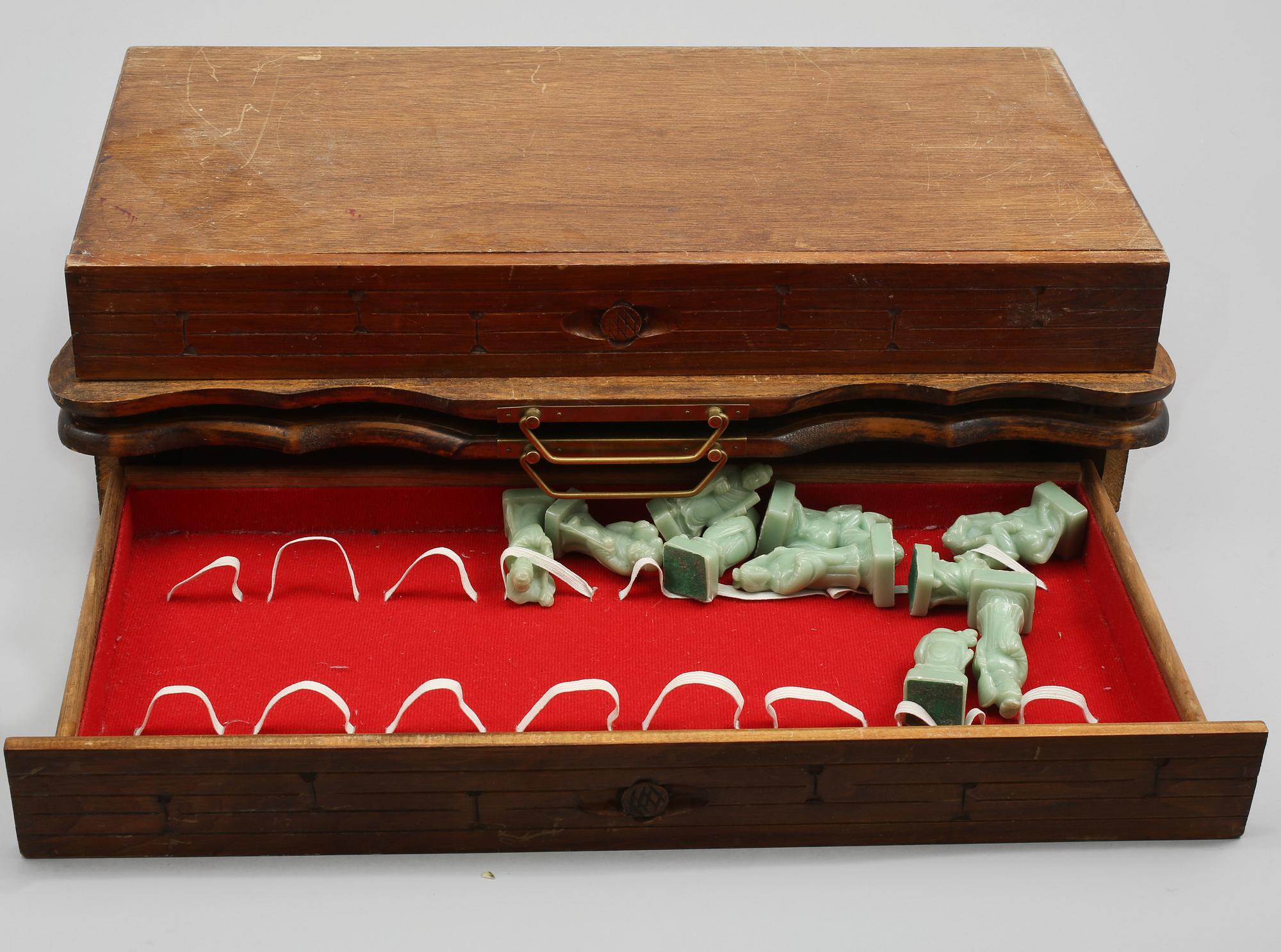 SCHACKSPEL, orientaliskt, 1900-tal.