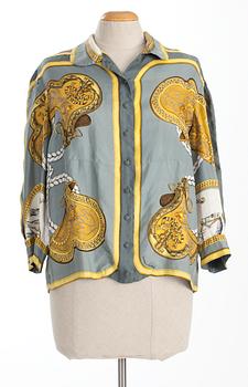 A Hermès silk blouse, "Grand Apparat".