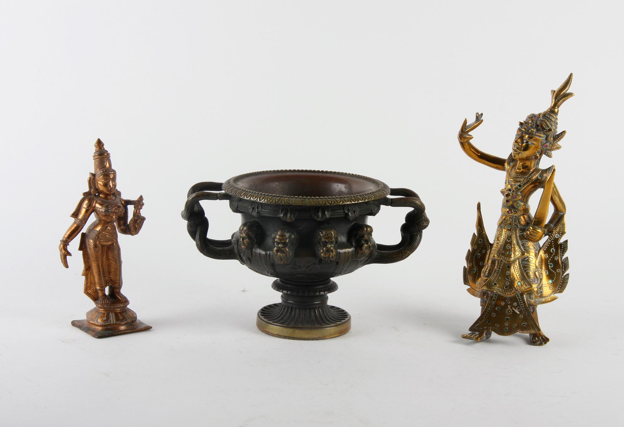 RÖKELSEKAR, FIGURIN, 1+2, brons mm. 1900-tal.