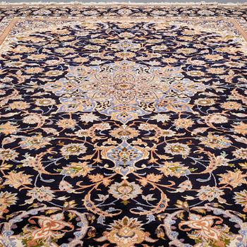 A CARPET, Najafabad, ca 488 x 340 cm.