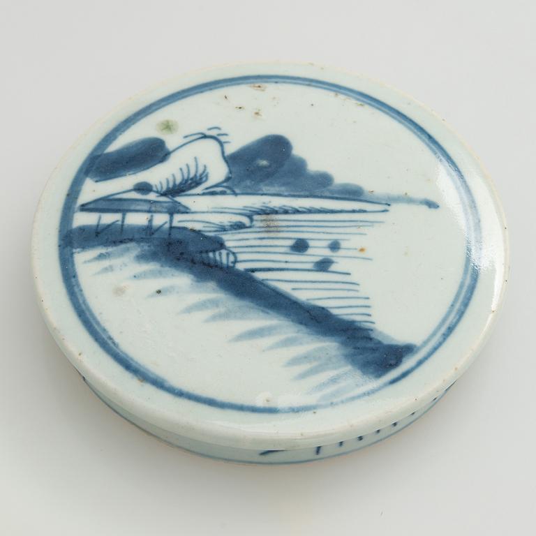 Bojaner, 2 stycken, porslin, Kina, 1800-tal.