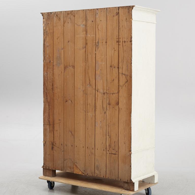 A clothes cabinet, first half of the 20th century.