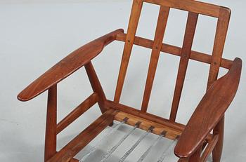 KARMSTOL, "GE-240"/"Cigarren", Hans J Wegner, 1900-talets andra hälft.