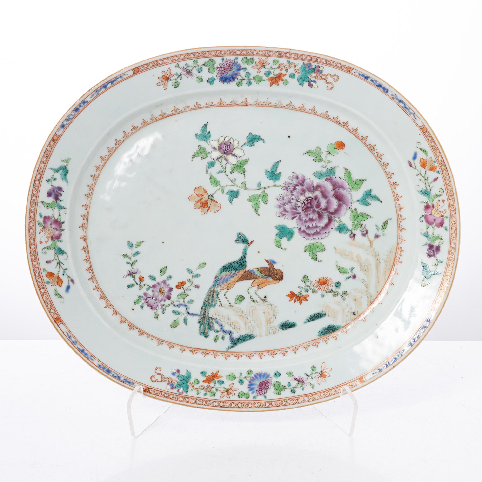 Stekfat, porslin. Qingdynastin, Qianlong (1736-95).