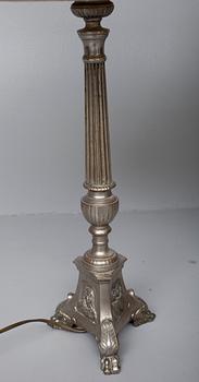 BORDSLAMPOR, ett par, metall, 1900-talets början.