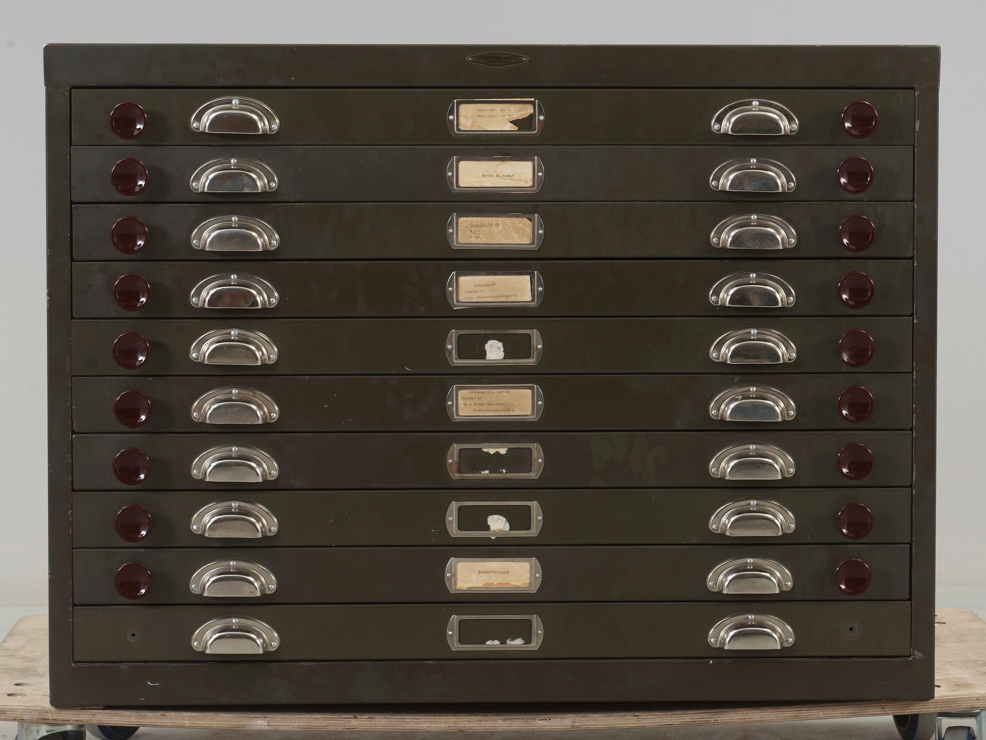 ARKIVSKÅP, Pressbolaget, Eskistuna, 1900-tal.