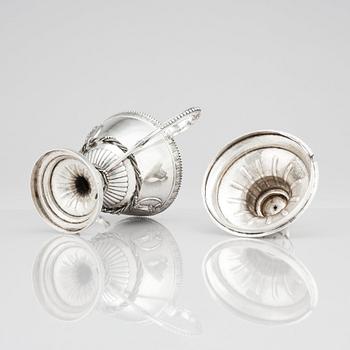 A Swedish Gustavian 18th century silver sugar bowl with lid, mark of Johan Fagerberg, Karlskrona 1788.