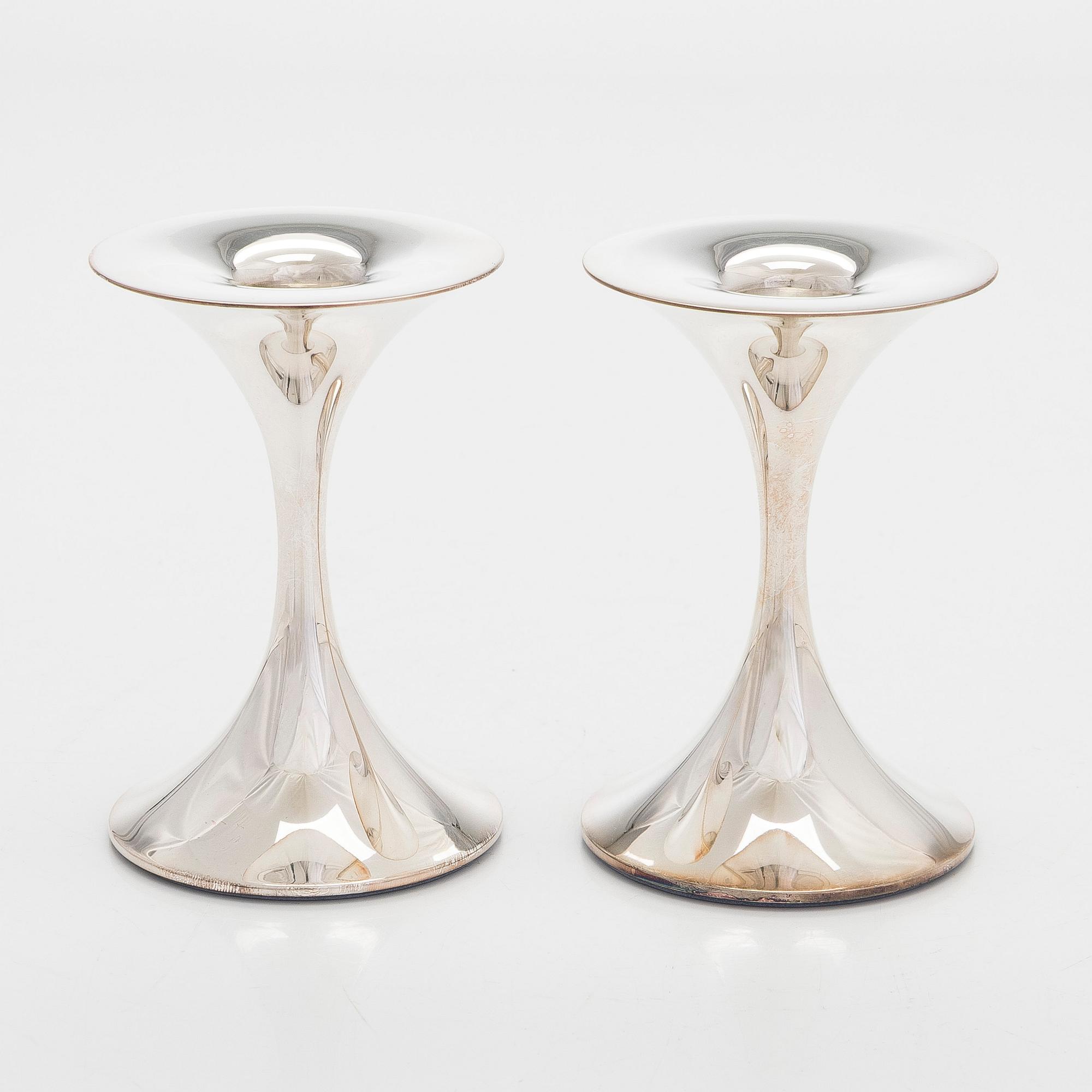 Tapio Wirkkala, a pair of silver 'Trumpet' candlesticks, Kultakeskus, Hämeenlinna 2011.