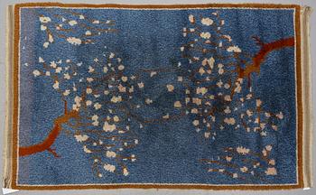MATTA, rya, 1900-talets andra hälft. Ca 204 x 130 cm.