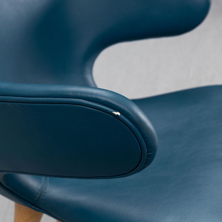 Jaime Hayon,  two ' Catch JH1' chairs, &Tradition, 21st century.