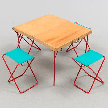 HOPFÄLLBAR PICKNICKMÖBEL, 5 delar, 1900-talets andra hälft.