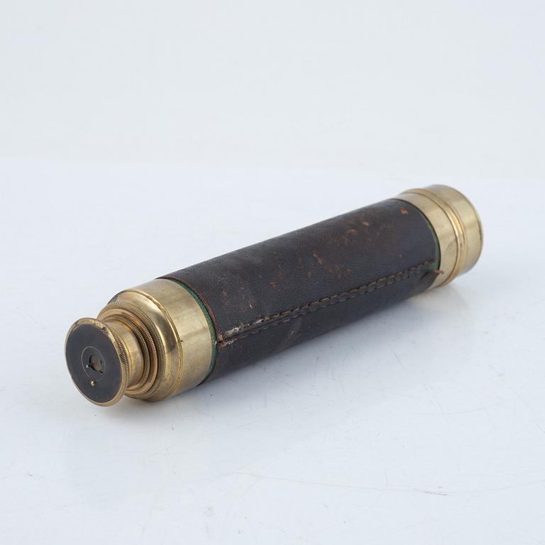 Spyglass, brass, 19th/20th century.