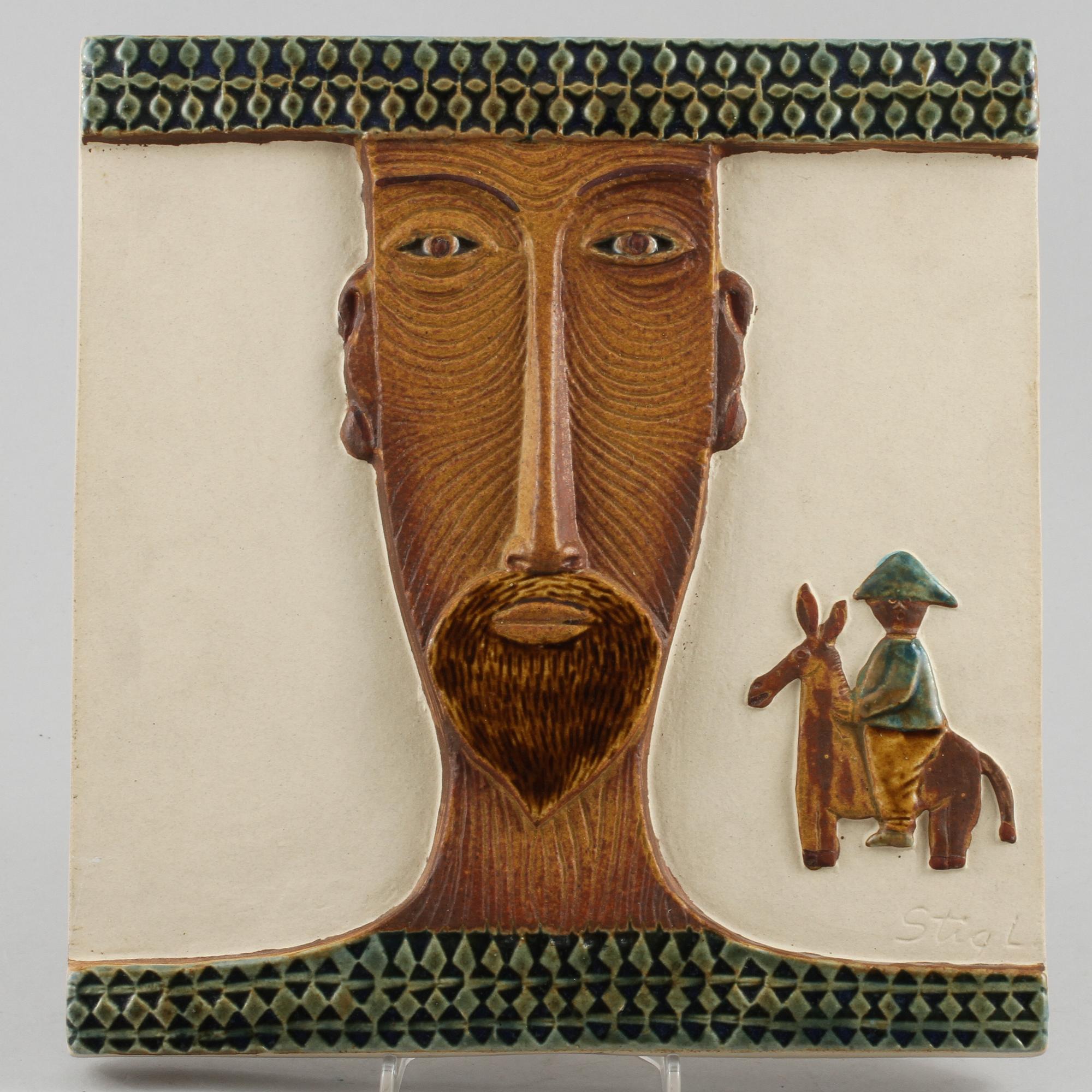 VÄGGPLAKETT, stengods, Stig Lindberg, Gustavsberg, 1900-talets andra hälft.