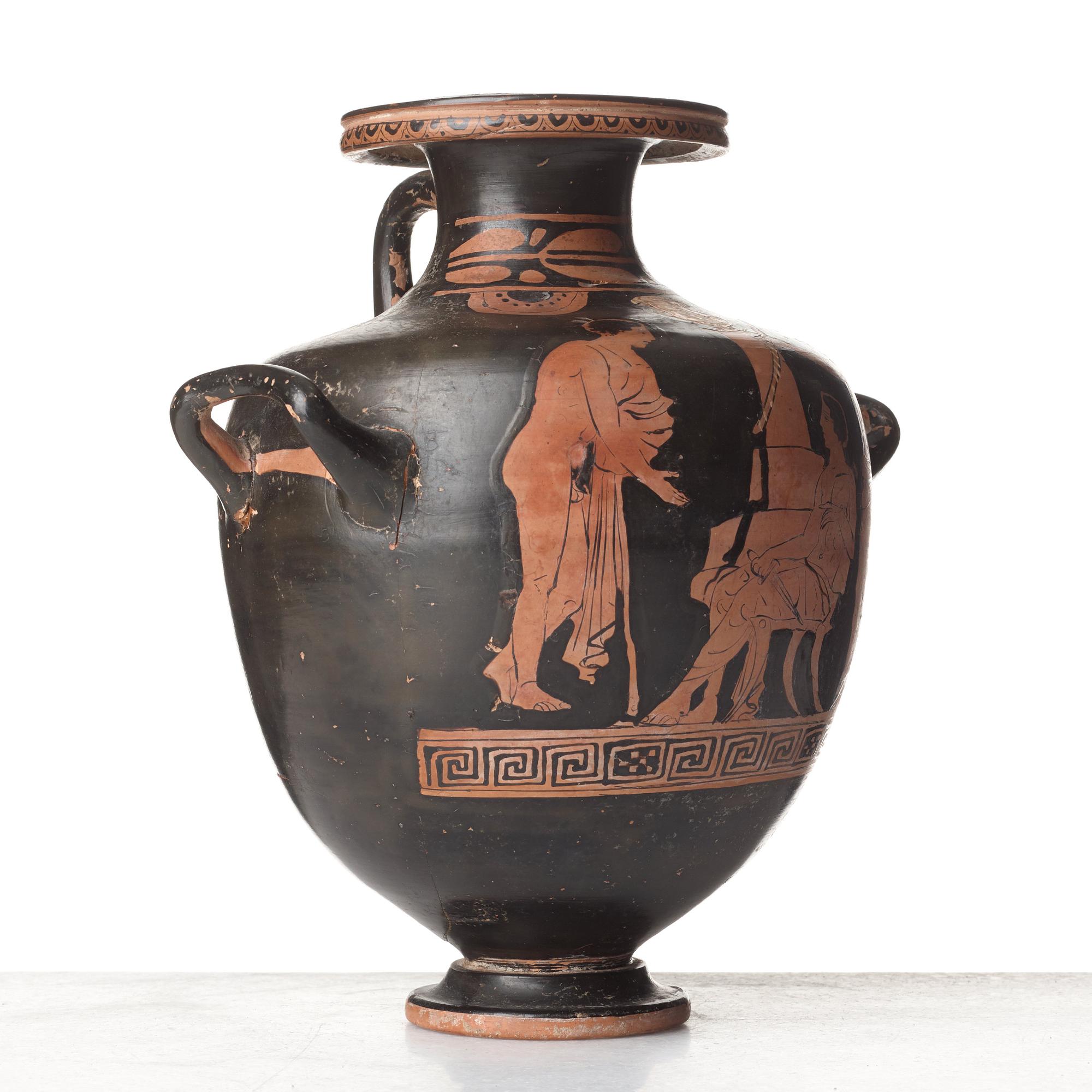 HYDRIA, lergods. Grekisk, Rödfigurig, troligen omkring 300-tal f. Kr.
