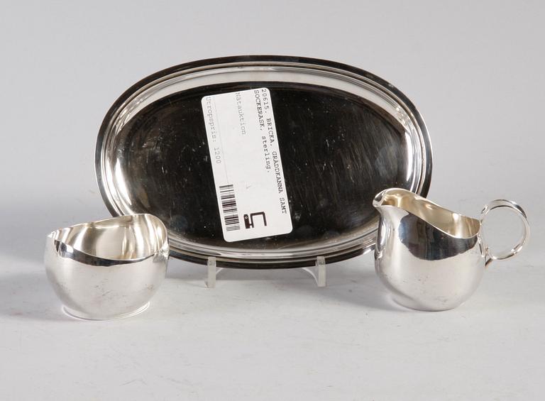 BRICKA, GRÄDDKANNA samt SOCKERSKÅL, sterling silver. Importstmpl.