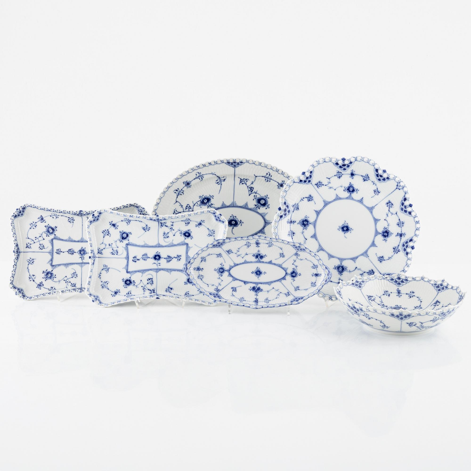 Fat, 6 st, porslin, "Musselmalet", helblonde, Royal Copenhagen, Danmark.