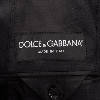 A tuxedo by Dolce & Gabbana, in size 48.