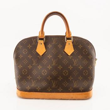 Louis Vuitton,.