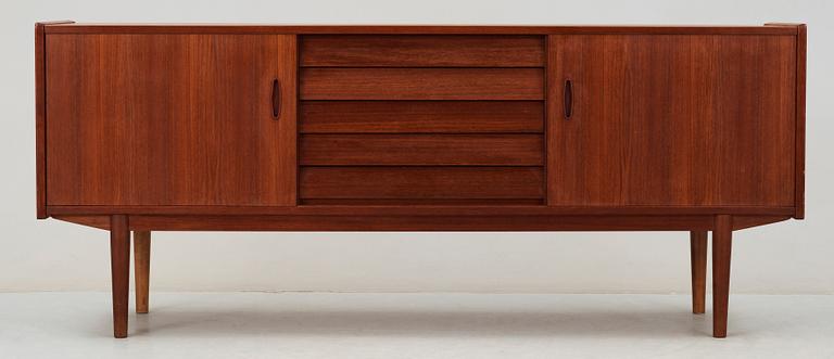 SIDEBOARD, Trio,  Nils Jonsson Troeds Bjärnum ur serien "Bra Bohag", 1950/60-tal.