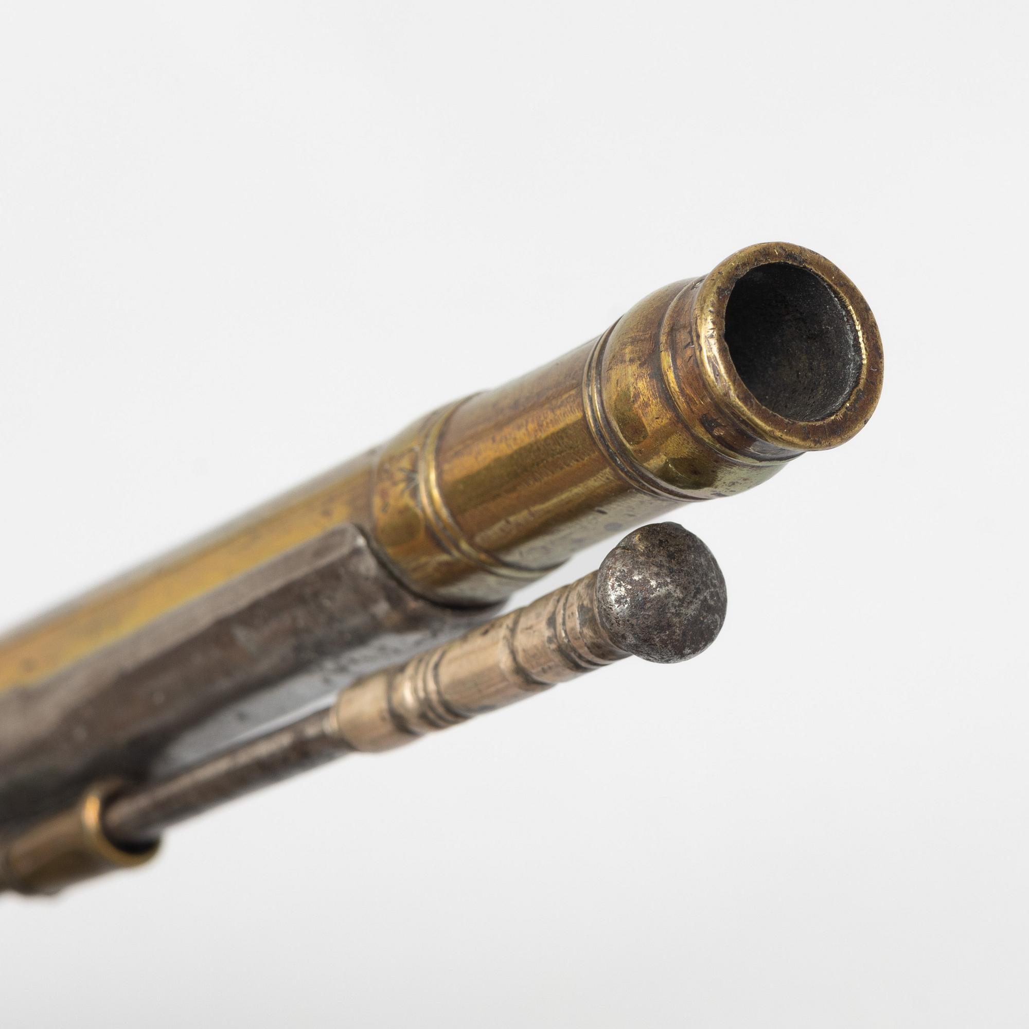 Flintlåspistol, 1600-talets slut, Skottland.
