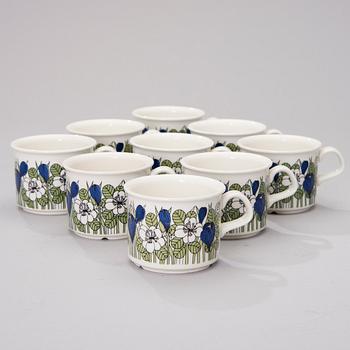KAHVI-/TEEKUPPEJA, 9 kpl, "Krokus"-koriste Esteri Tomula, Arabia 1978-79.