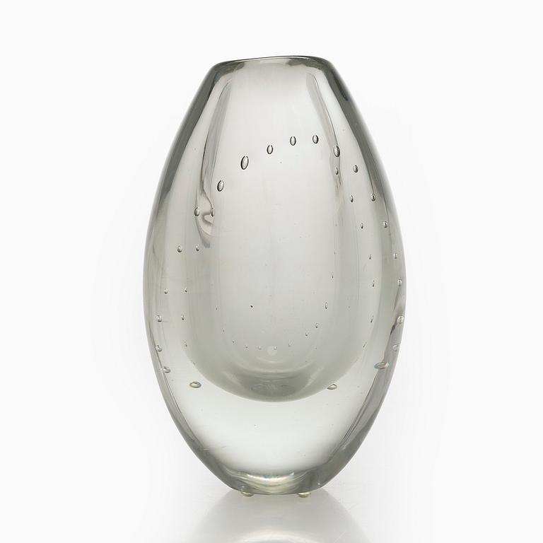 Gunnel Nyman, vas, modell "GN 37", signerad G. Nyman Nuutajärvi Notsjö.