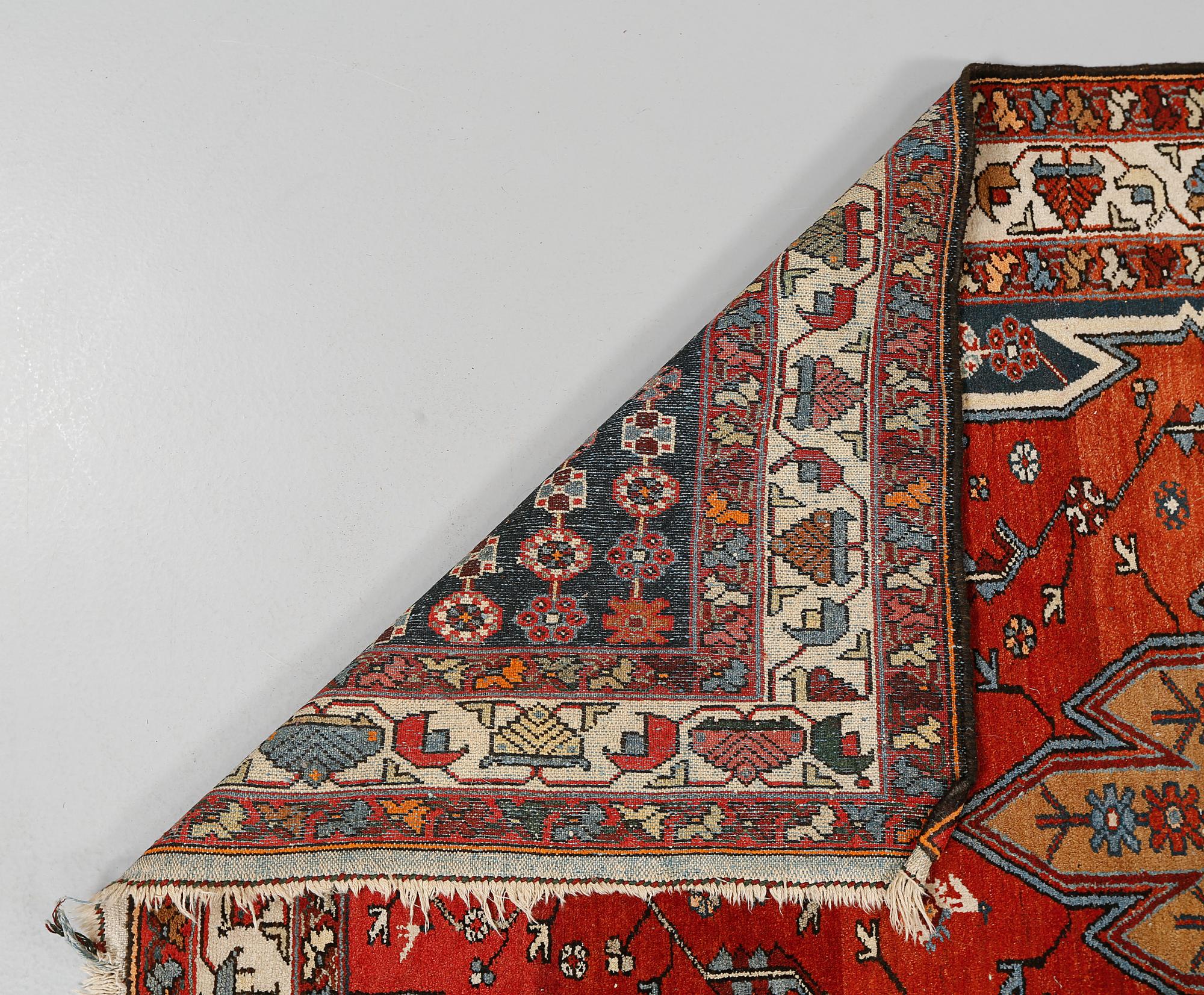 MATTA, troligen Kaukasisk, old, 203 x 132 cm.