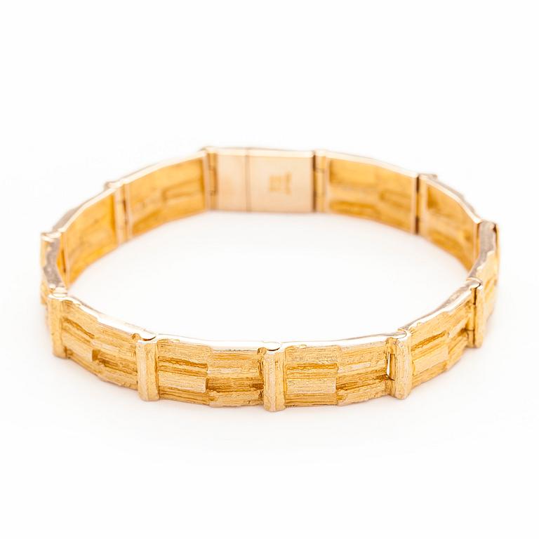 Björn Weckström, a 14K gold 'Cascade' bracelet for Lapponia 1974.