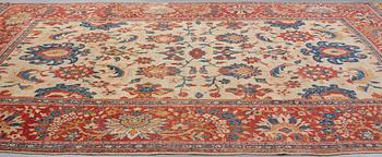 A CARPET, an antik Ziegler Mahal, ca 419,5 x 323,5 cm (as well as 1 cm flat weave at the ends).