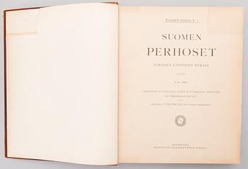 Four books about butterflies in Sweden, Finland and former Soviet Union. 1900-2003.