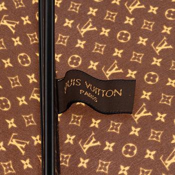 Louis Vuitton, umbrella.