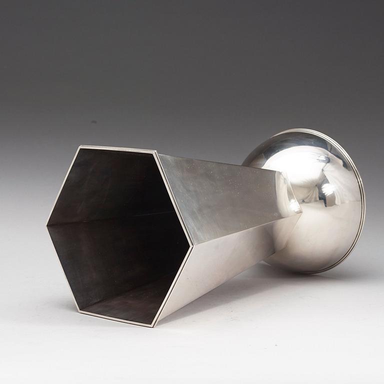 WIWEN NILSSON, vas, Lund, 1961, sterling, även märkt EXPO PARIS 1937 2/2.