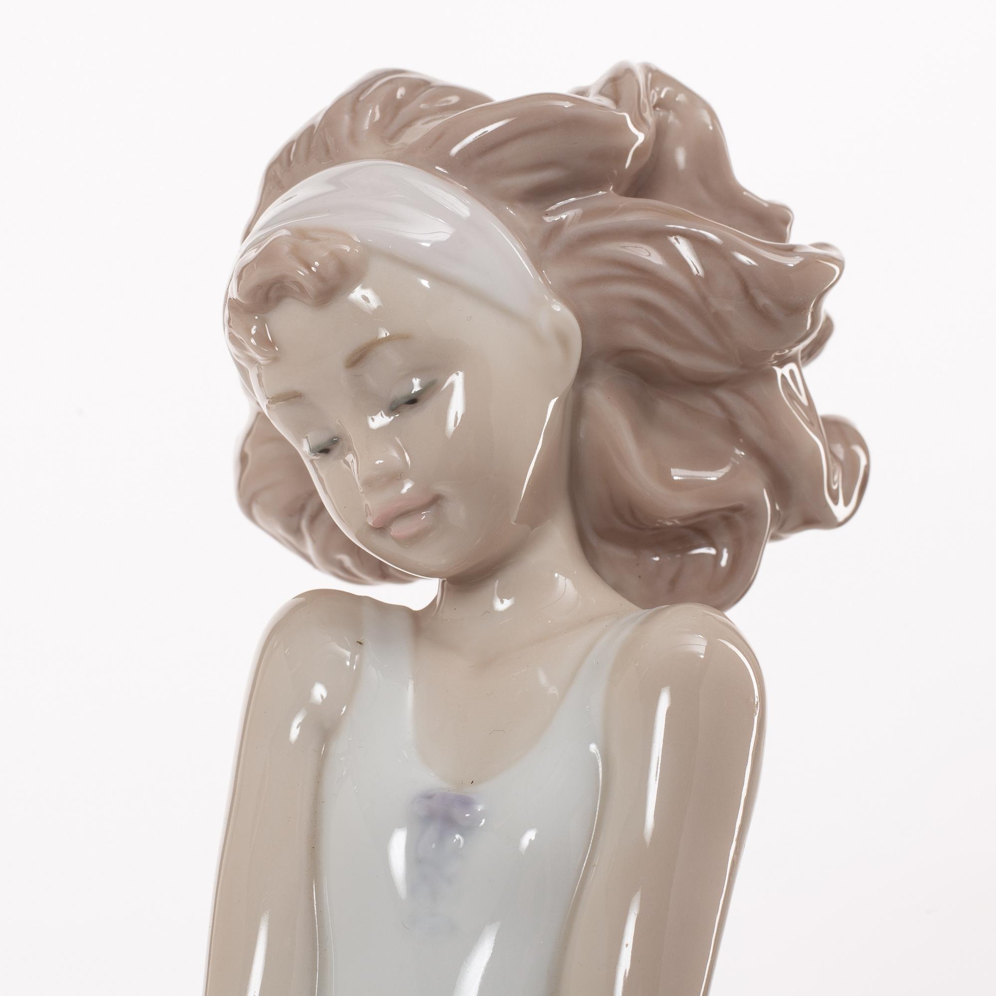 LLadró, figurine, "Wildflowers", Spain.