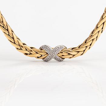 An 18K gold neckalce with ca. 0.80 ct of diamonds. TImanttiset, Helsinki.