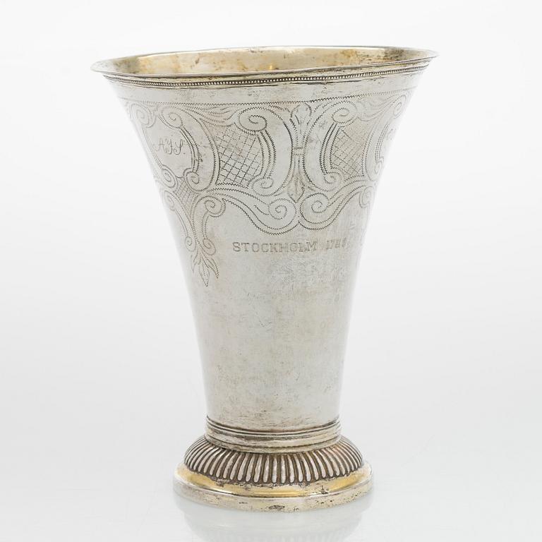 A parcel-gilt silver cup, maker's mark of Olof Hellbom, Stockholm 1797.