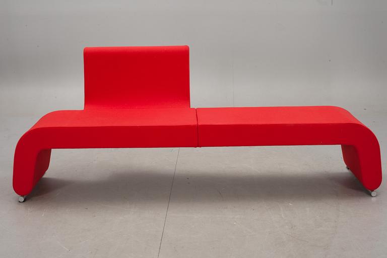 SOFFA/BÄNK,  "Poltergeist", Christine Schwarzer, Blå station.