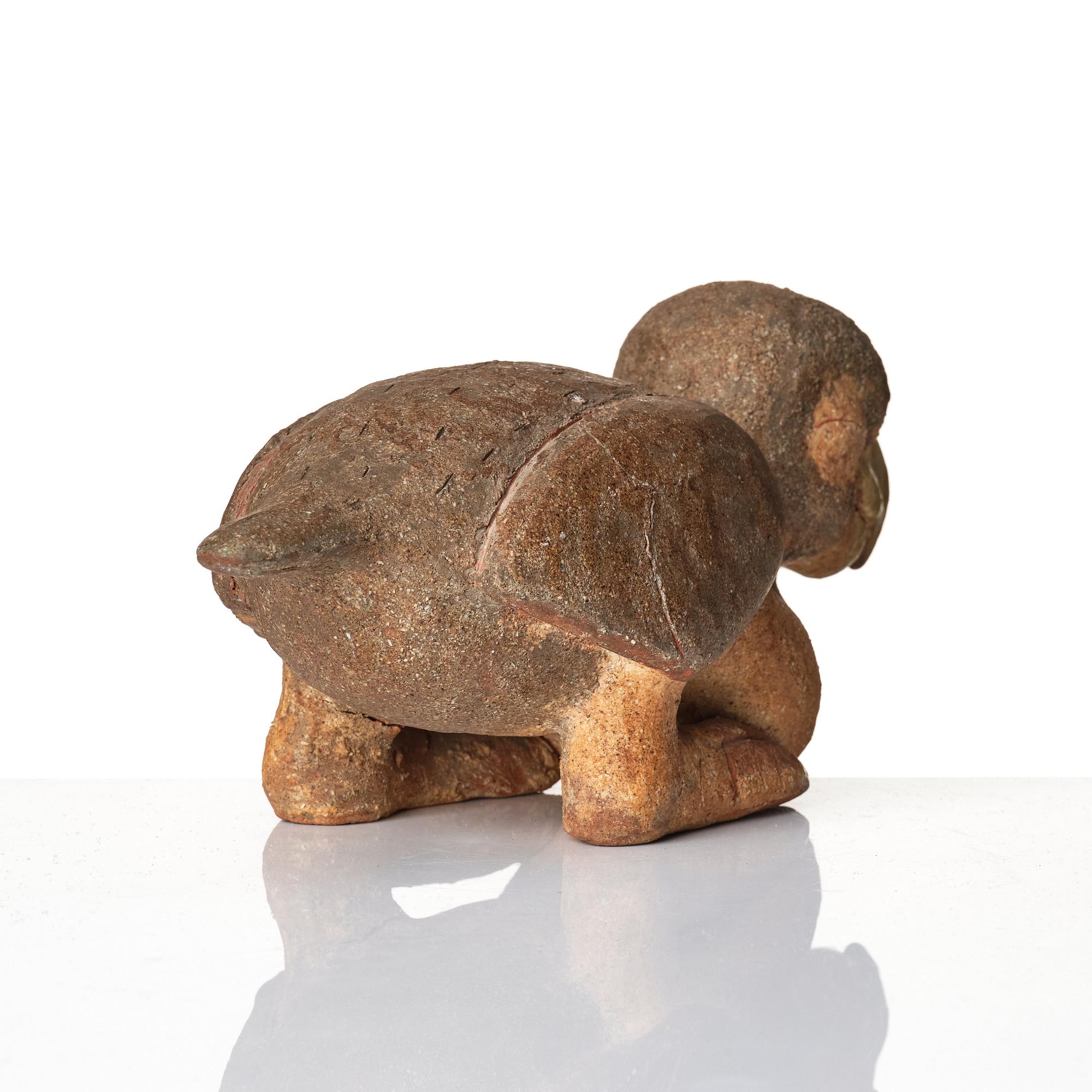 Tyra Lundgren, a stoneware sculpture of a bord, her own workshop, Sweden 1959.