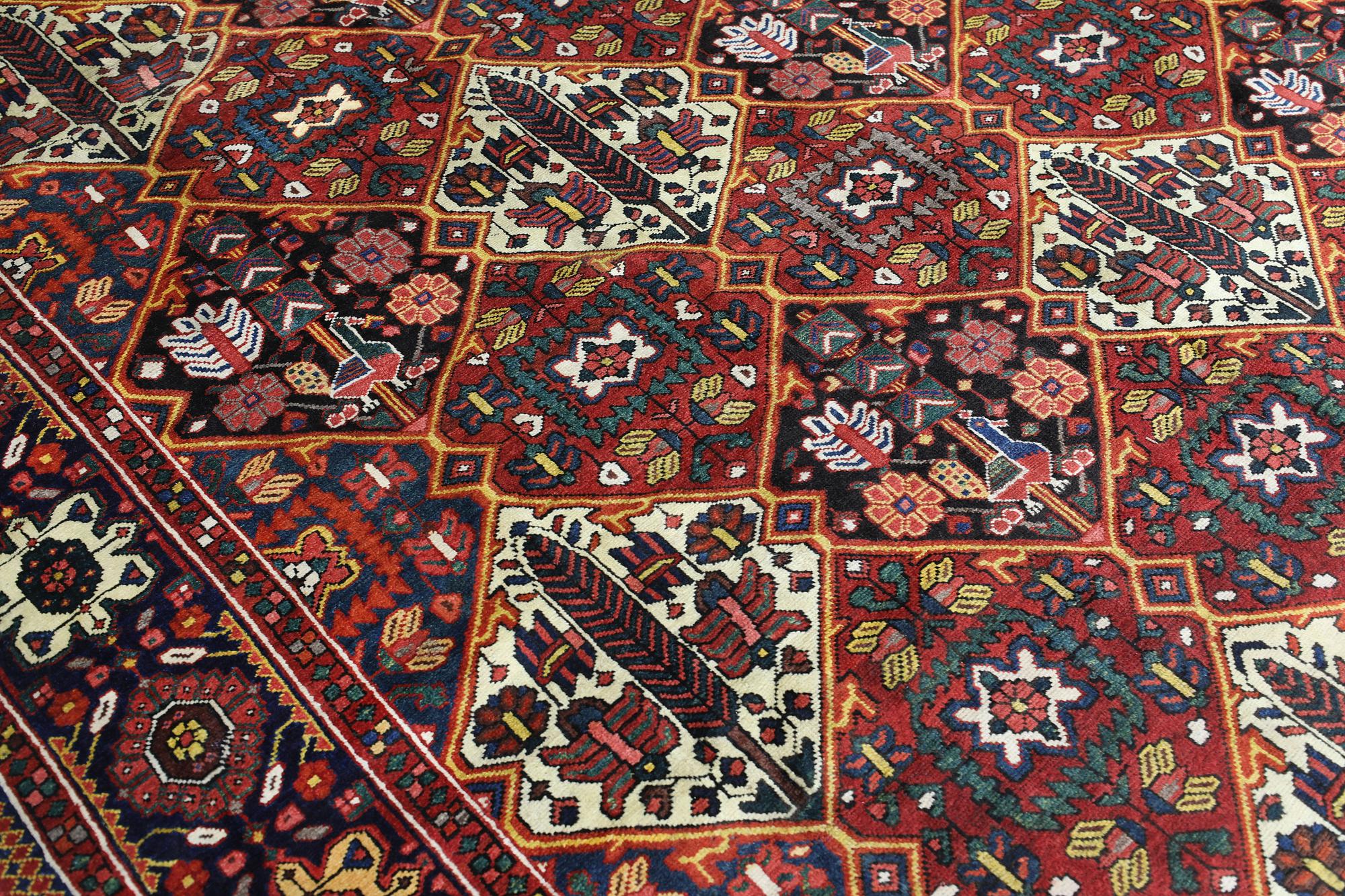 Matta, Bakhtiari, ca 382 x 268 cm.
