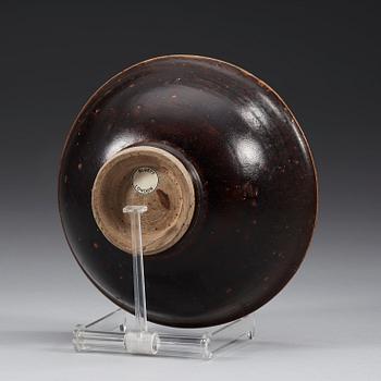 A large bowl, Yuan dynasty (960-1279).