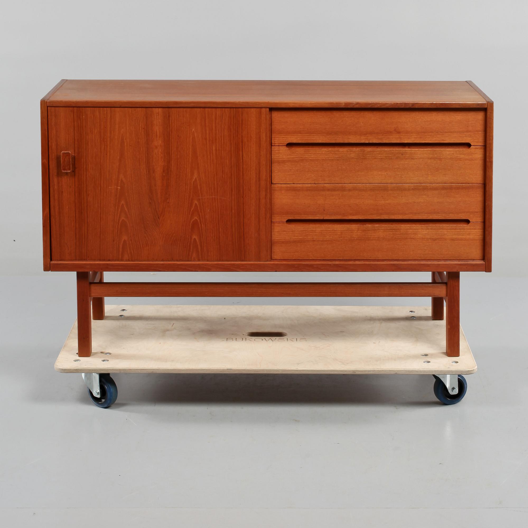 SIDEBOARD, "Viken", Nils Jonsson, Troeds, 1950/60-tal.