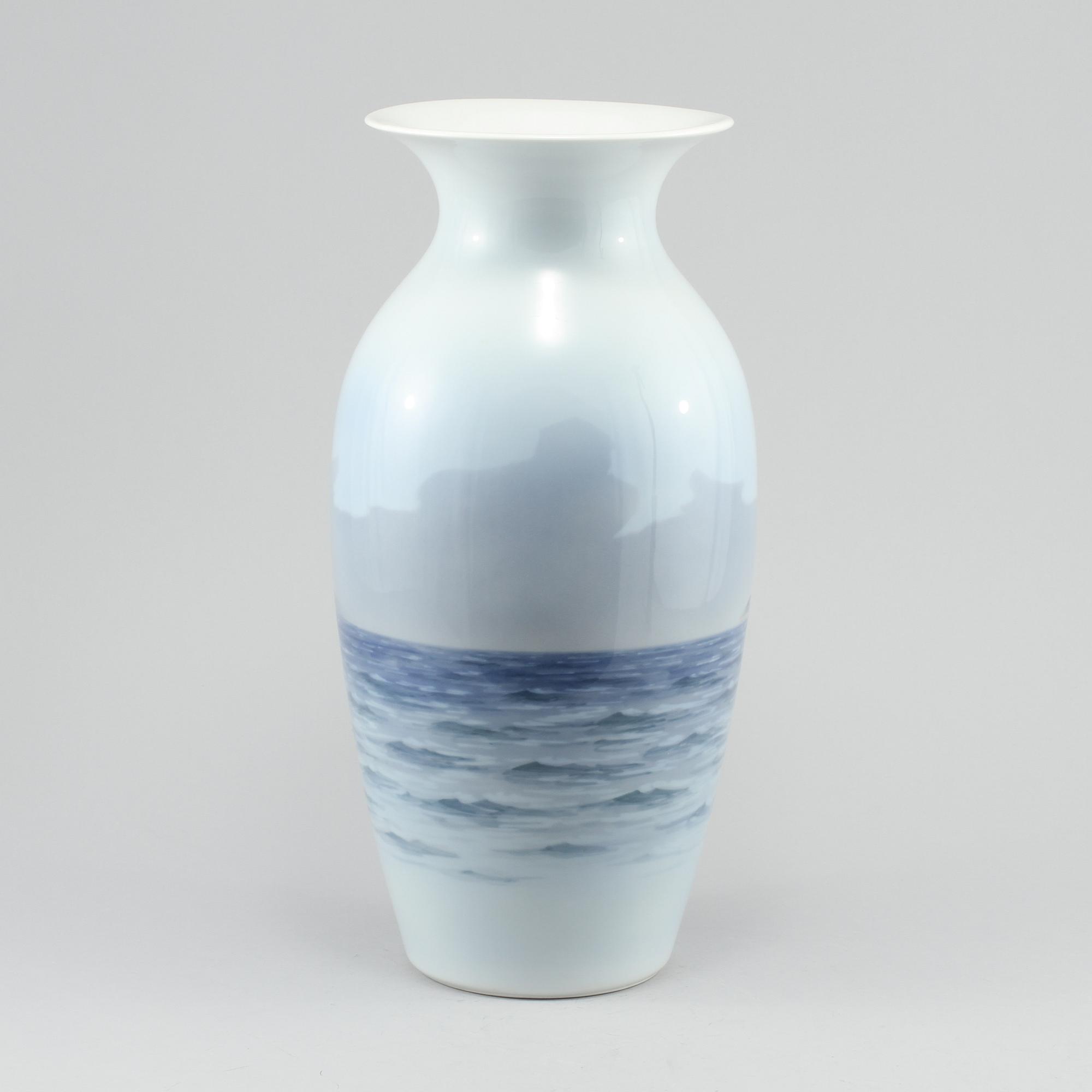 VAS, porslin, Royal Copenhagen, 1900-tal.